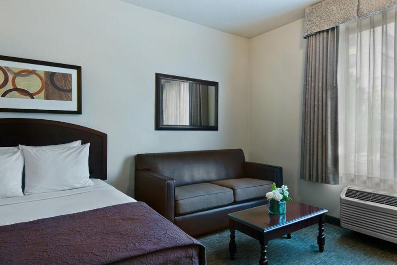 Oxford Suites Spokane Valley Exterior photo