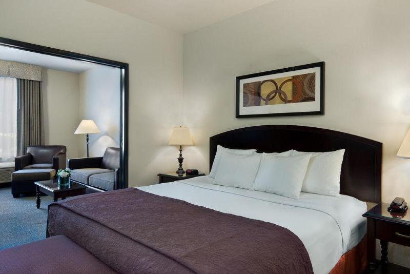 Oxford Suites Spokane Valley Exterior photo
